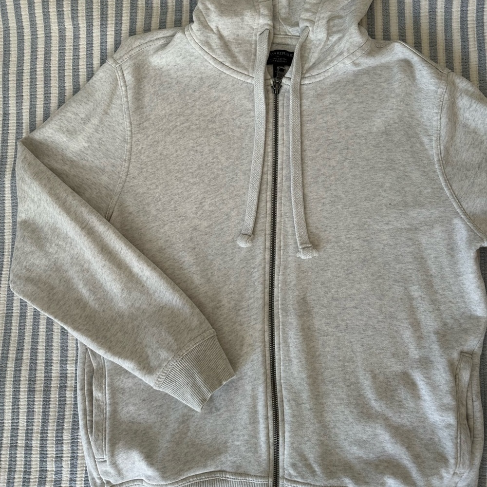 Banana Republic Men's Light Gray Zip-Up Sweater